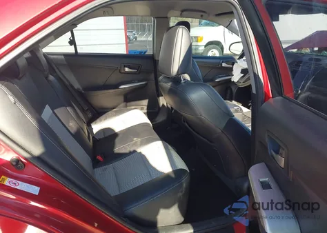 2014 Toyota Camry Se z USA, uszkodzony, nr VIN 4T1BF1FK2EU744913